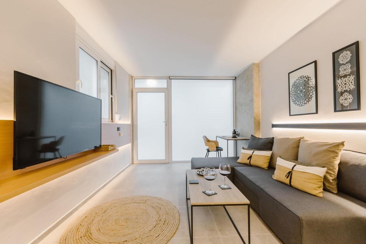 Manolis Loft Apartment, Rhodes Town