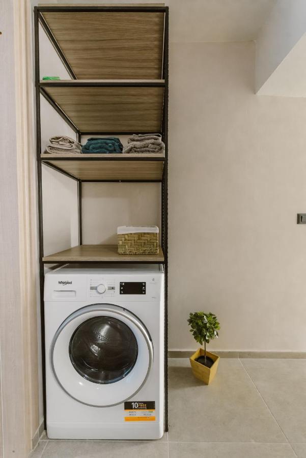 Manolis Loft Apartment, Rhodes Town Апартаменты Родос